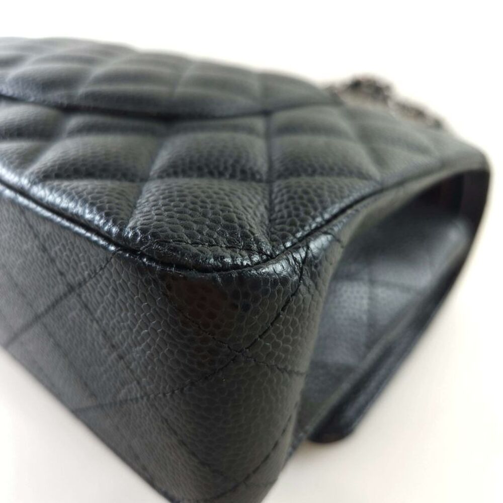 Classic Caviar Flap Shoulder Bag - Picture 6 of 8